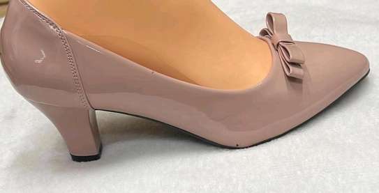 Simple Elegant low heels image 2