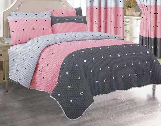 7Pc Woolen Duvet With Curtains image 1