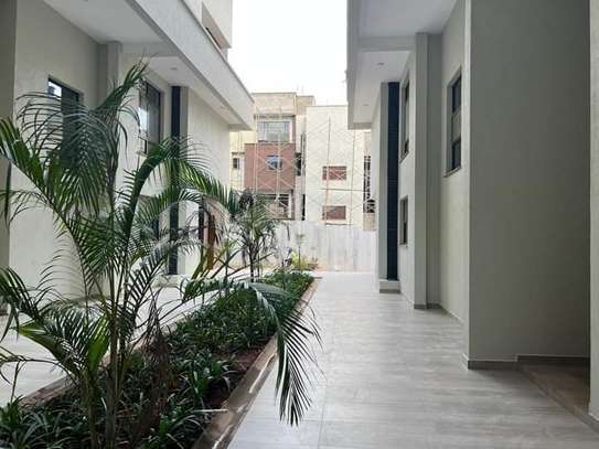 4 Bed Apartment with En Suite in Rosslyn image 5