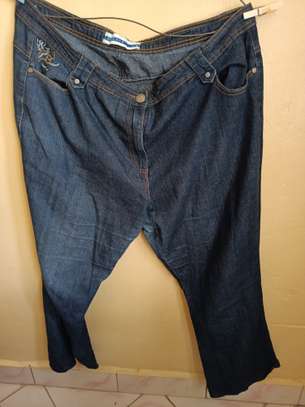 Embroidered denim jeans image 4