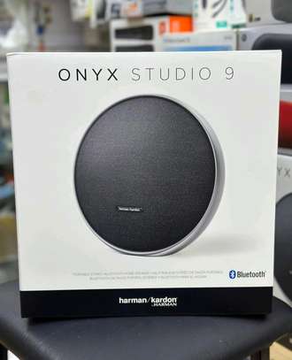 The Harman Kardon Onyx 9 image 2