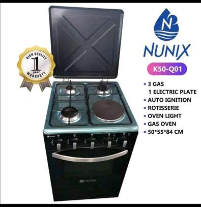 Nunix 3 burner glass top cooker image 3