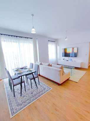 Serviced 2 Bed Apartment with En Suite at Kindaruma Rd image 19