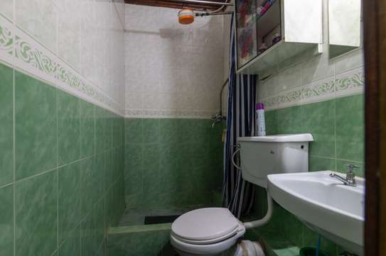 5 Bed Townhouse with En Suite in Langata image 1