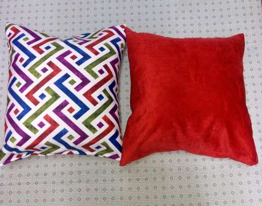 MATCHING PILLOWS COVERS image 6