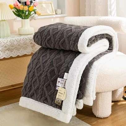 Heavy strong and woolen duvets image 1