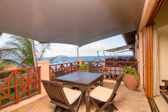Furnished 3 Bed Apartment with Swimming Pool in Watamu image 9