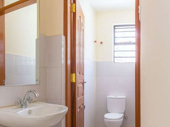 2 bedroom apartment for sale in Kahawa West image 4