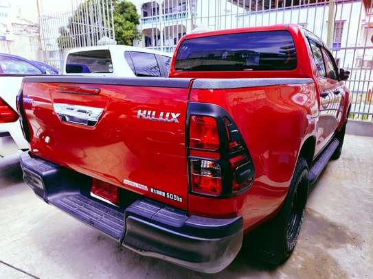 Toyota Hilux double cabin red 2018 image 19