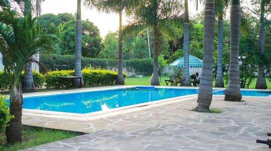 3 Bed Apartment with En Suite in Diani image 10
