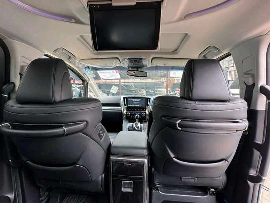 Toyota Alphard Executive Grade Lounge 2018 Double Sunroof image 5