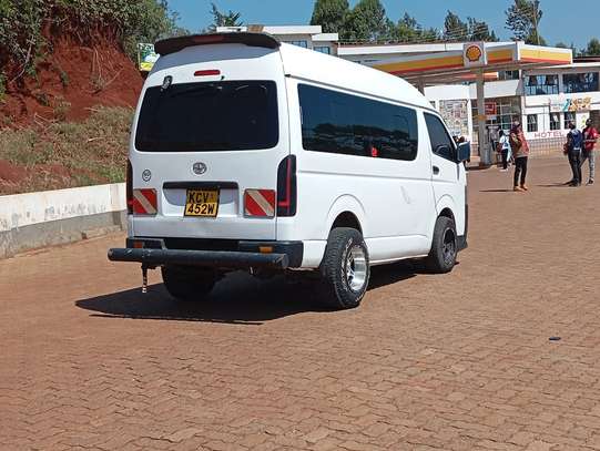 Nissan image 2