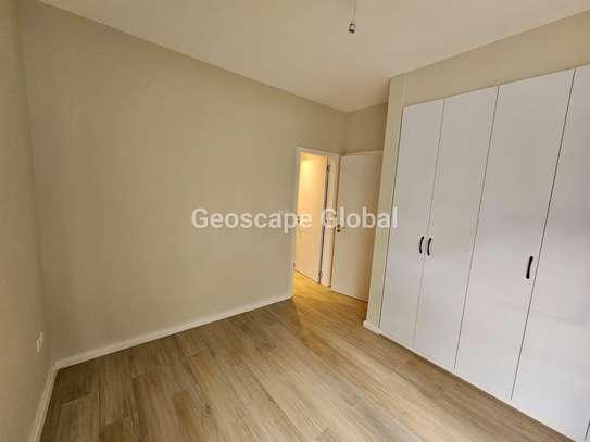 2 Bed Apartment with En Suite in Riverside image 8