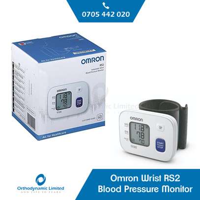 Omron Wrist RS2 Blood Pressure Monitor image 1