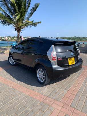 Toyota Aqua KDE image 4