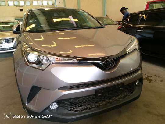 Toyota CH-R 2017 image 1