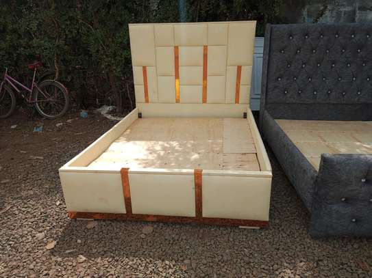 King Bed 6*6 made by hand wood and good quality wood image 1