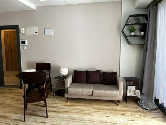 Serviced 1 Bed Apartment with En Suite at Elite image 10