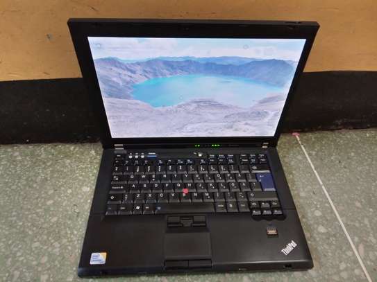 Lenovo ThinkPad t400 core 2 duo 4gb ram 320gb hdd image 3