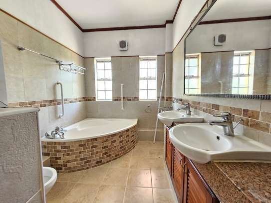 4 Bed House with En Suite in Lower Kabete image 14