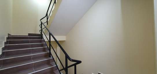 1,000 ft² Office with Backup Generator at Westlands Rd image 8