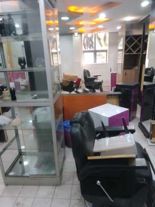 Shop or salon to let Kenyatta Avenue Nairobi CBD image 5
