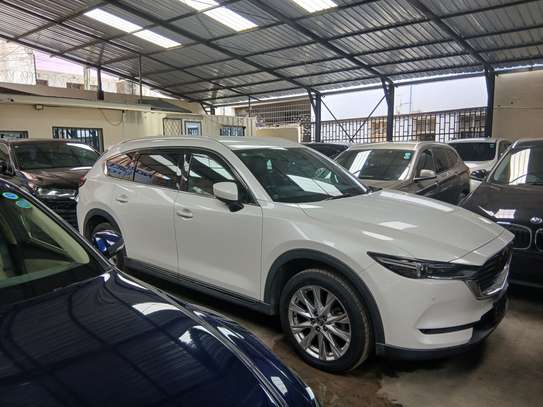 Mazda CX8 white Diesel image 2