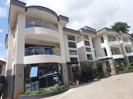 5 Bed Townhouse with En Suite at Lavington image 1