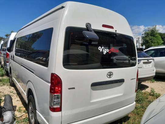 Toyota hiace 9l Manual diesel  2016 sport image 15