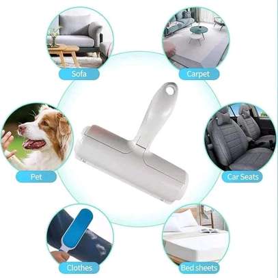 Self cleaning lint remover image 1