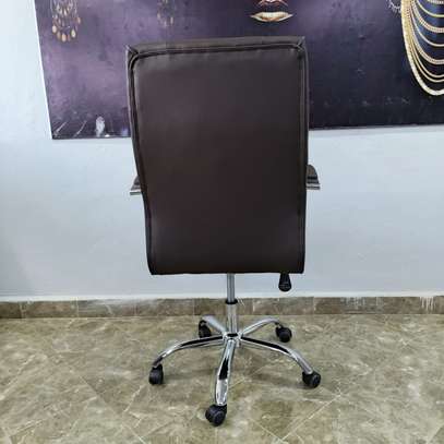 Office Chair: Executive Comfort High Back Office Chair image 3