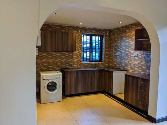 2 Bed House with En Suite in Spring Valley image 7