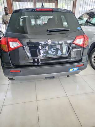 Suzuki Escudo metallic black image 5