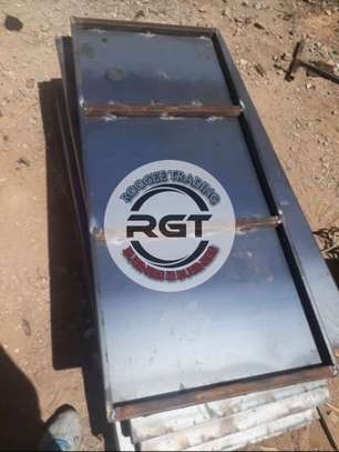 METALLIC TRAPPERS FOR SALE AND HIRE image 1