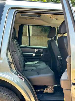 2016 Land Rover discovery 4 HSE in Nairobi image 12