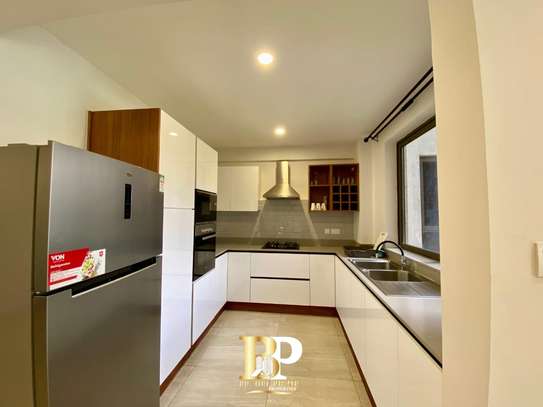 Furnished 2 Bed Apartment with En Suite in Rhapta Road image 6