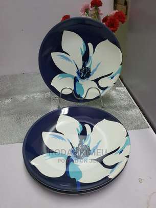 *Heavy Unbreakable Flowered Plates image 1