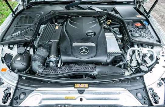 2016 Mercedes Benz C200 sunroof in Kenya image 8