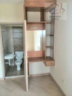 Modern-Neat 2bedroomed apartment, en-suite image 8
