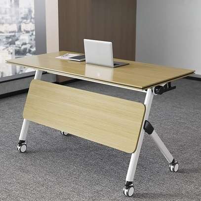 Office  Table : Foldable Training Table image 3