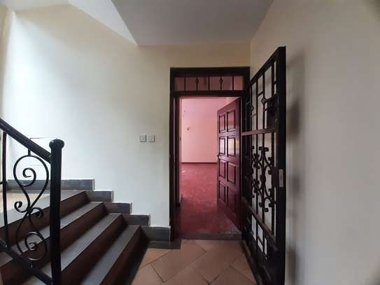 3 Bed Apartment with Parking at Hatheru Road image 3