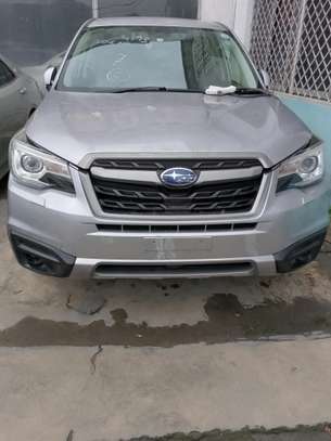 Subaru Forester non turbo silver image 3