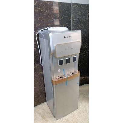 Premier 3 Tap Quality Dispenser With Child Safety Lock image 1