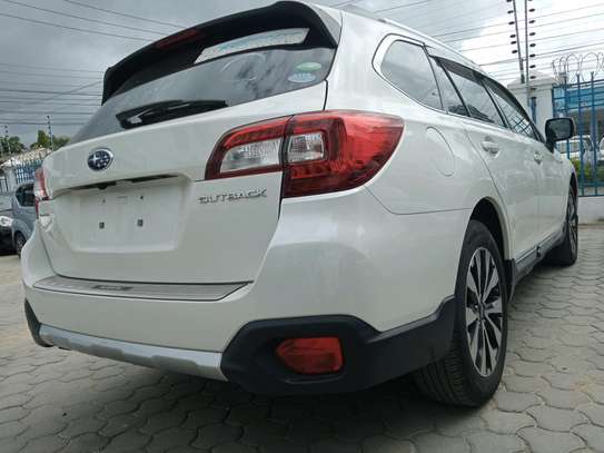 Subaru outback for sale in kenya image 7