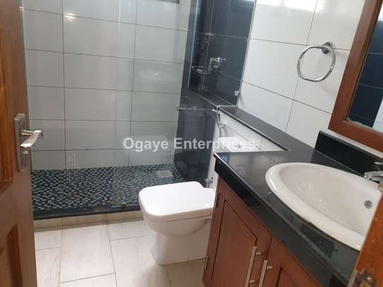 4 Bed Townhouse with En Suite at Nyali image 2