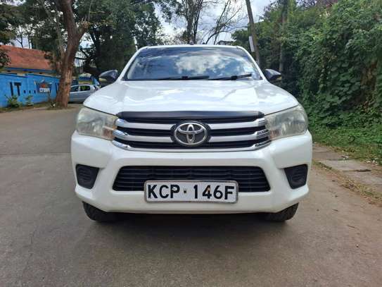 2017 Toyota Hilux D.cab Manual image 10