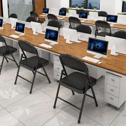 Foldable chair: Black leather foldable chair image 5