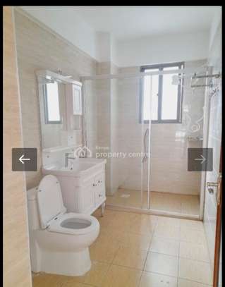Luxurious spacious 3 bedroom all Ensuite apartment. image 4