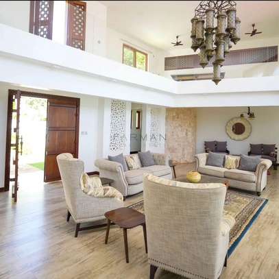 4 Bed House with En Suite in Vipingo image 15