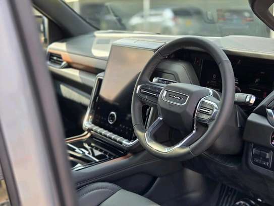 GMC YUKON DENALI 2024 MODEL image 8